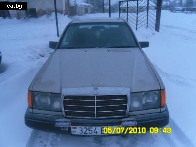    Mercedes E Class (W124)   