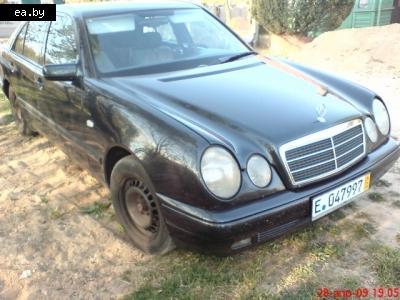   Mercedes E Class (W210)   