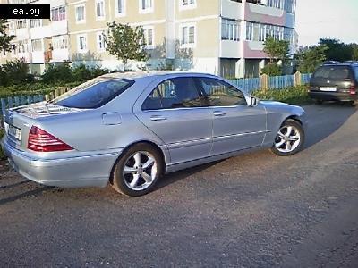     Mercedes S Class (W220)   